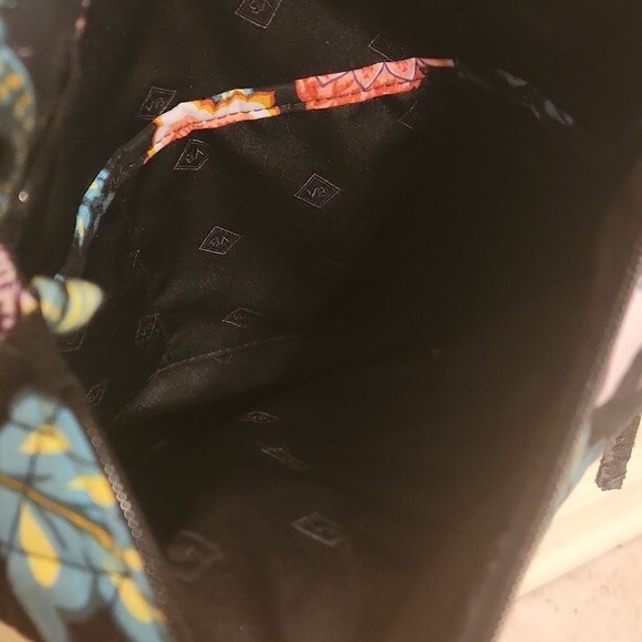 Vera Bradley Black & Green Floral Quilted Crossbody Bag - Picture 5 of 10